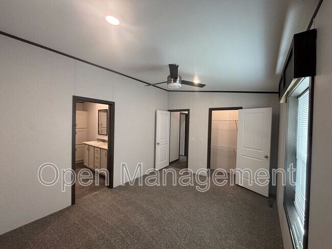 Foto del edificio - 725 S 12th St