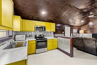 Building Photo - 2823 Avenue Q