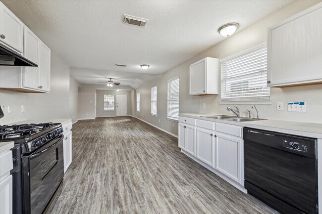 Foto del edificio - 1435 Glasholm Dr