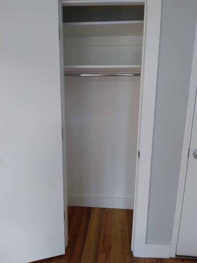 Building Photo - 89 Ash St