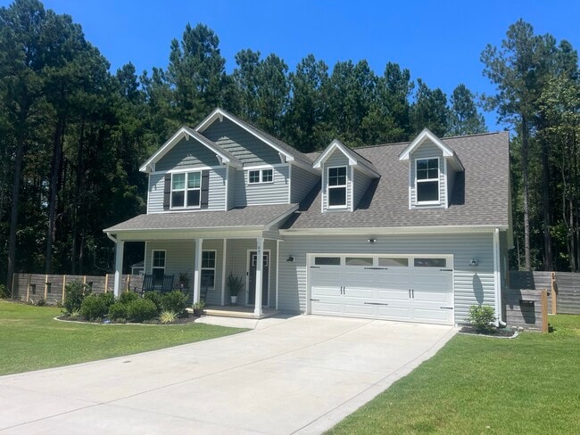 Building Photo - 67 Wolcott Dr