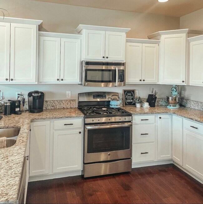 Foto del edificio - 442 Watts Ct