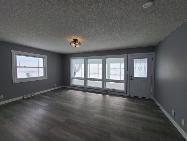 Foto del edificio - 10443 Osage Rd