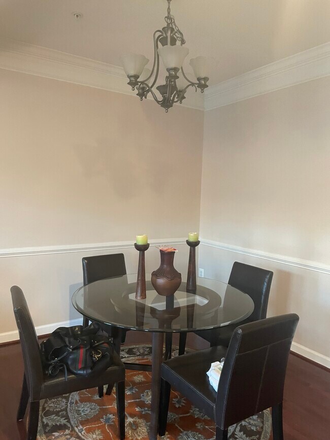 Foto del edificio - 14605 Hawley Ln