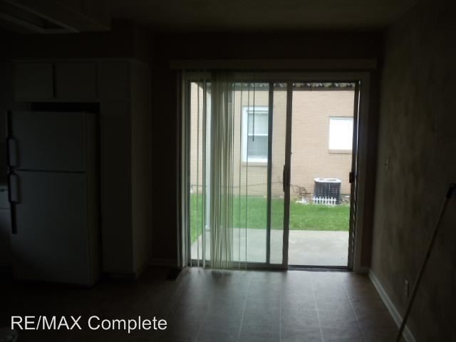 Foto del edificio - 2 br, 1 bath House - 214 & 1/2 W. Berry St
