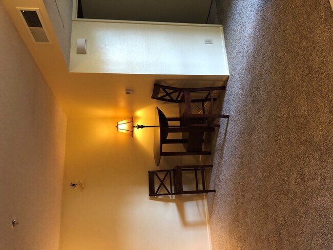 Building Photo - 351 N Ford Ave