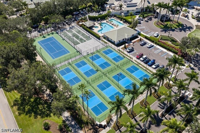 Foto del edificio - 2690 Cypress Trace Cir