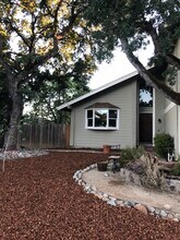 Building Photo - 5613 Glencrest Ln