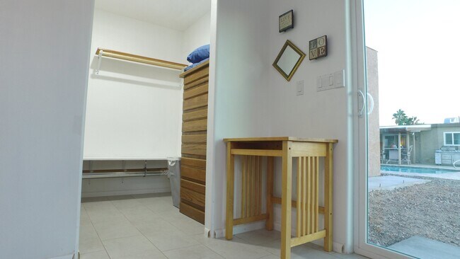 Foto del edificio - 2375 Angler Dr