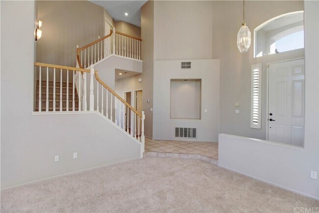 Foto del edificio - View Home 3 Bedrooms Plus