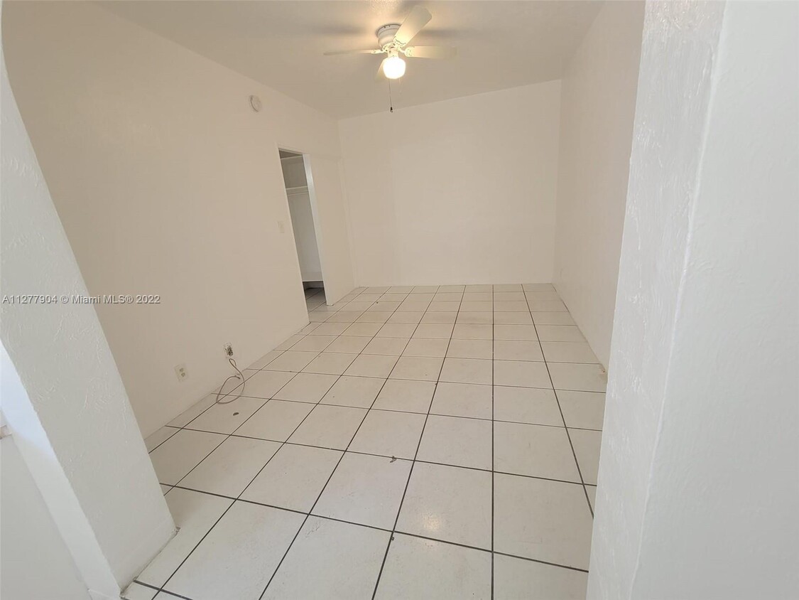 400 N 19th Ave Unit 410, Hollywood, FL 33020 - Room for Rent in ...