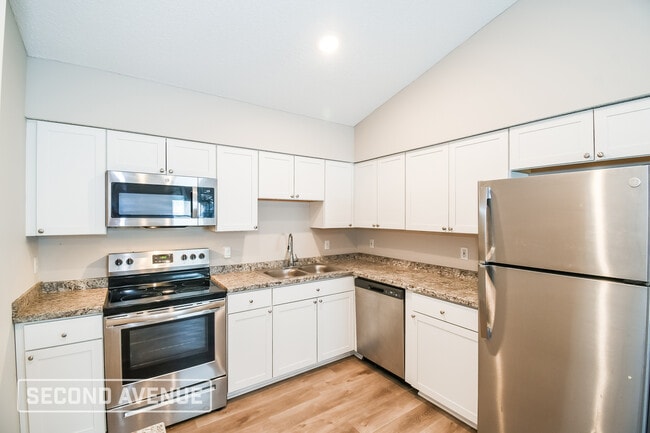 Building Photo - 6114 Delmar Pl