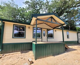 Building Photo - 1604 Scroggins Ln