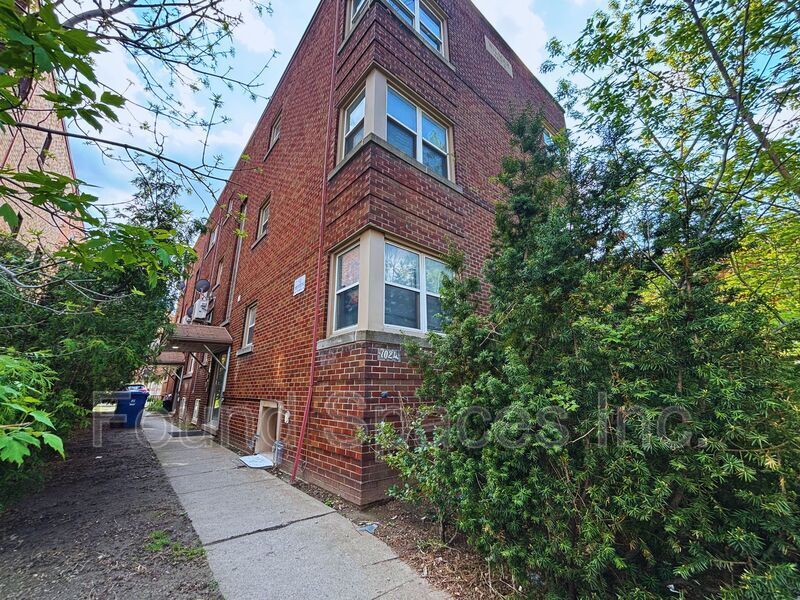 Photo principale - 1024 King St E