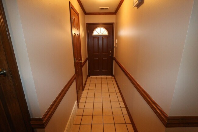 Foto del edificio - Southeast Memphis Family Beauty