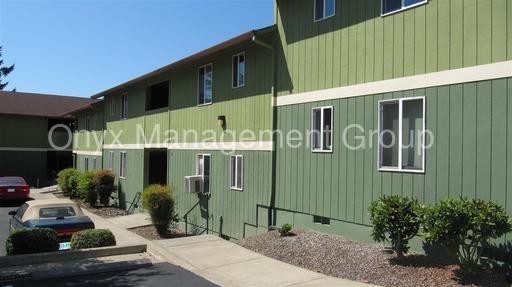 Foto principal - 855 SE Ford St