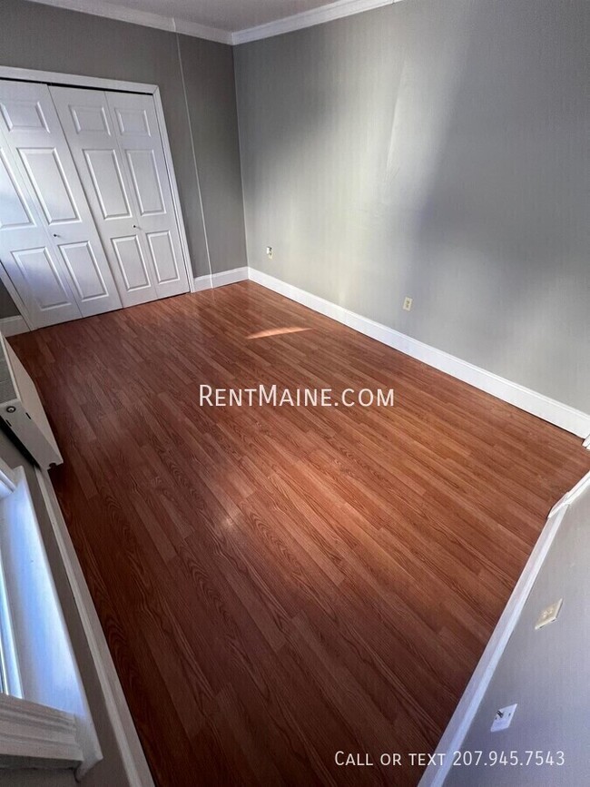 Building Photo - 88 Otis St