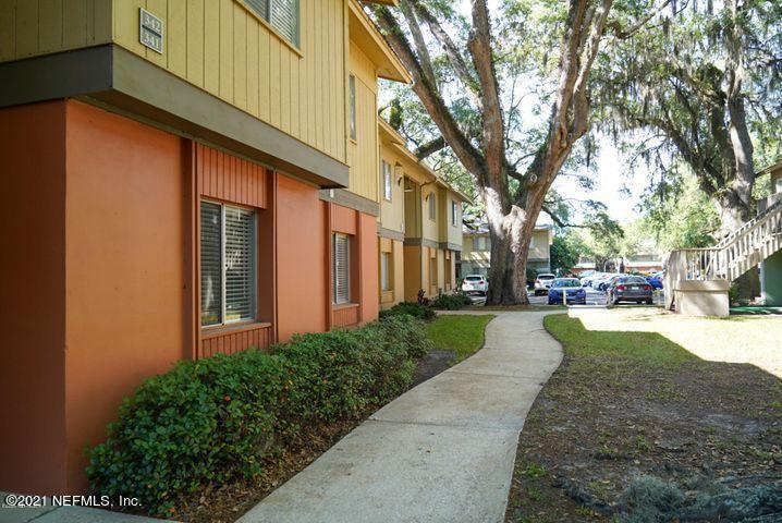 Primary Photo - 1800 Park Ave