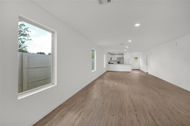 Building Photo - 17942 Becker Lndg Dr
