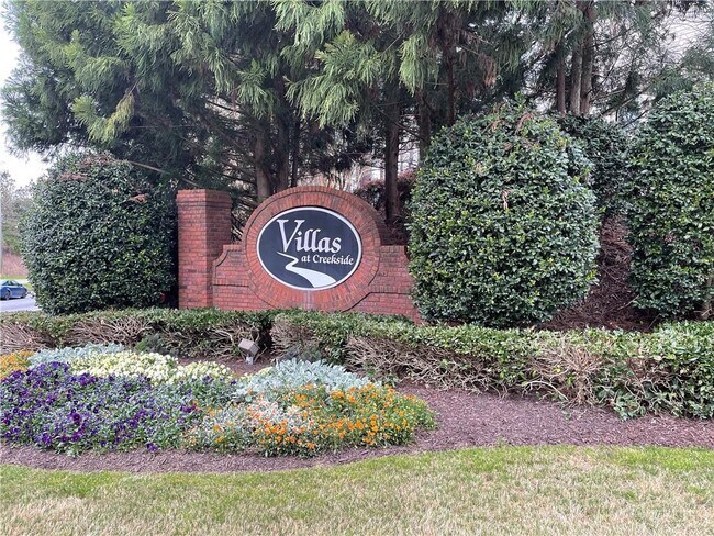 Foto del edificio - 4652 Creekside Villas Way