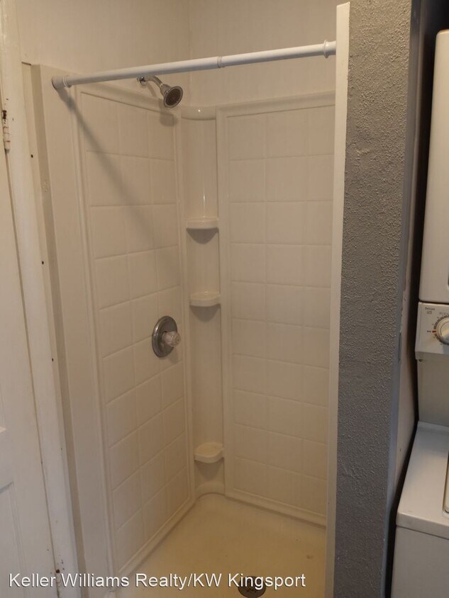 Primary Photo - 2 br, 1 bath House - 118 Orleans St
