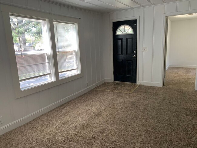 Foto del edificio - COMING SOON:  3 bedroom, 2 bathroom home l...