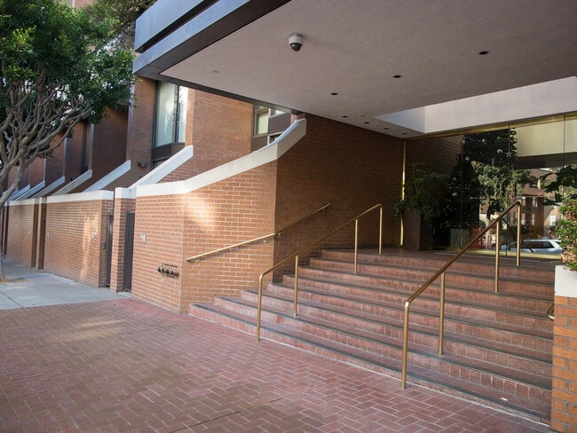 Photo - 101 Lombard St Apartment