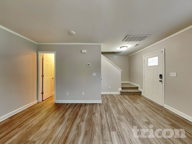 Foto del edificio - 3933 Far West Dr