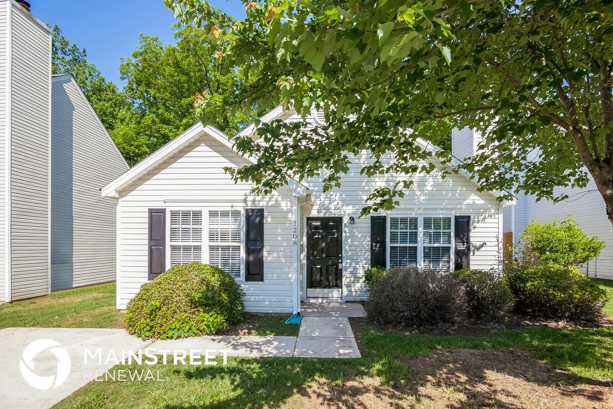 Foto principal - 1208 McAllister Dr