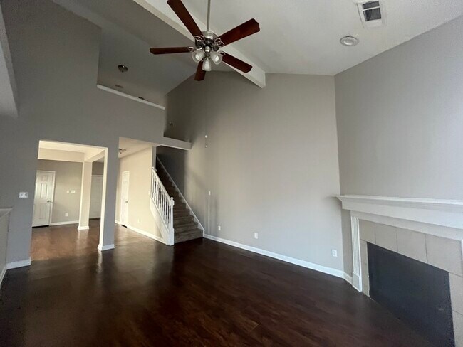 Foto del edificio - 7878 Autumn Creek Dr