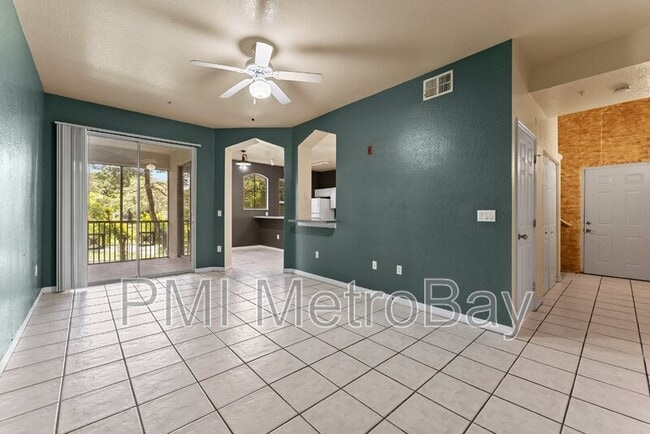 Building Photo - 5039 Sunridge Palms Dr