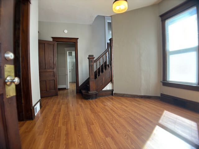 Building Photo - Large Home near Bradley University