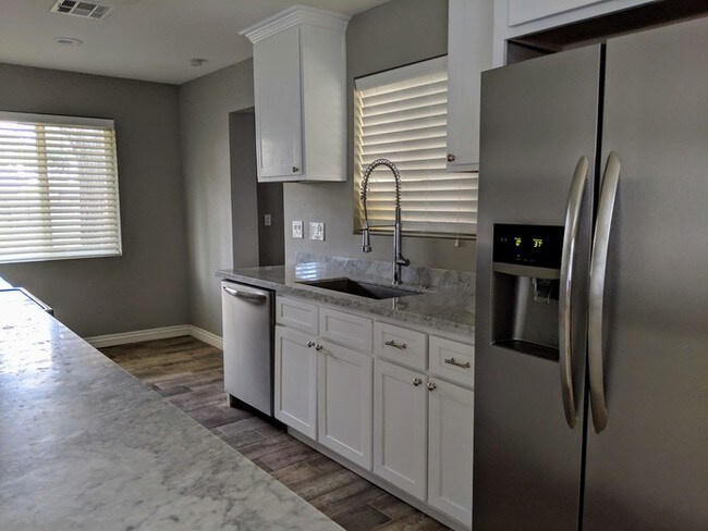 Building Photo - North Central Red Brick With Large Yard