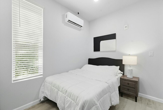Photo - 624 Avenue H Apartment