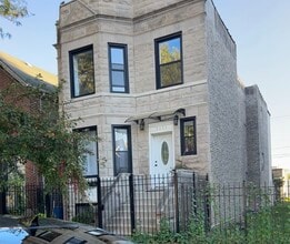 Building Photo - 3253 W Crystal St