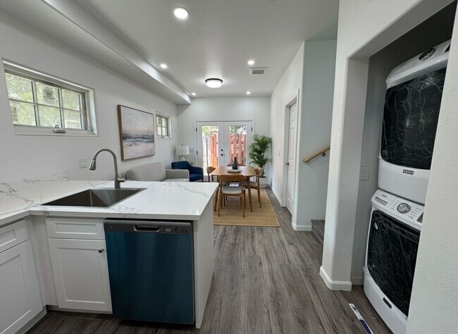 Foto del edificio - 931 W 23rd St