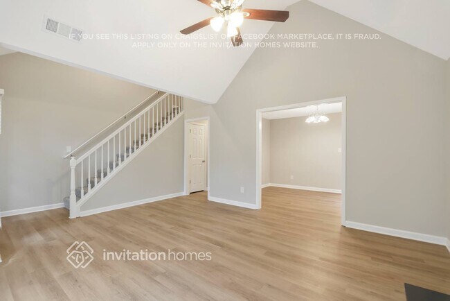 Foto del edificio - 1446 Chapel Hill Ln SW