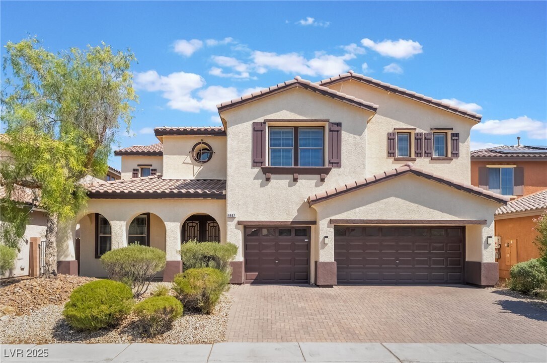 Foto principal - 9592 Staff Ln