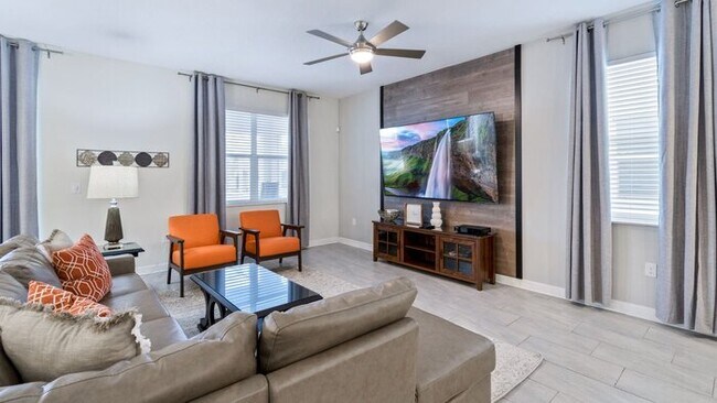 Building Photo - MSC1565