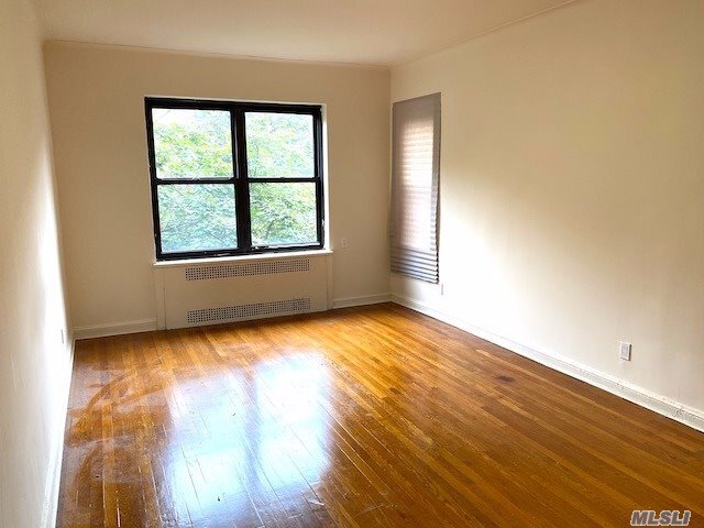 Building Photo - 68-38 Yellowstone Blvd