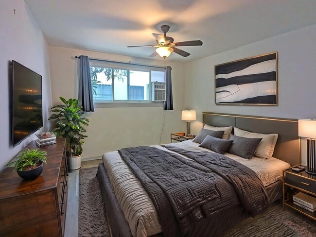 Foto del edificio - 6127 Romaine St