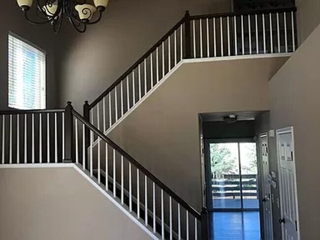 Foto del edificio - 2280 Pinyon Jay Dr