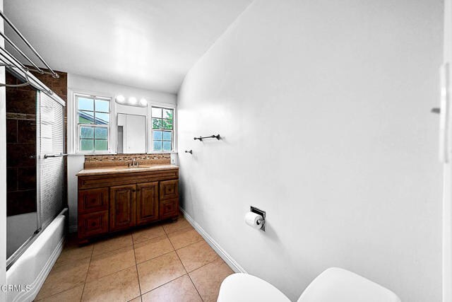 Foto del edificio - 3345 Burritt Way