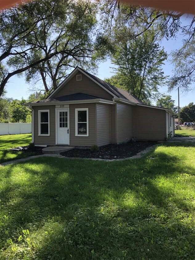Primary Photo - 249 N Morrell St