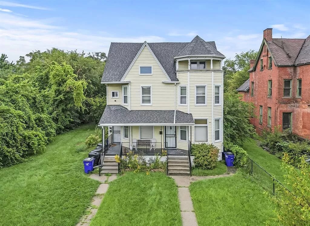 1793 Field St, Detroit, MI 48214 Apartments in Detroit, MI