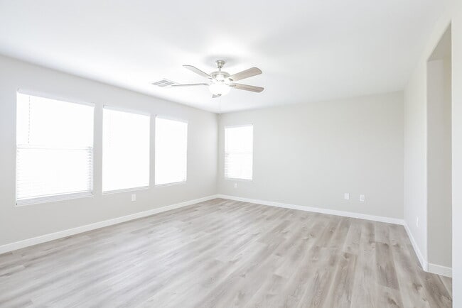 Building Photo - 9428 Fort Connah Ct