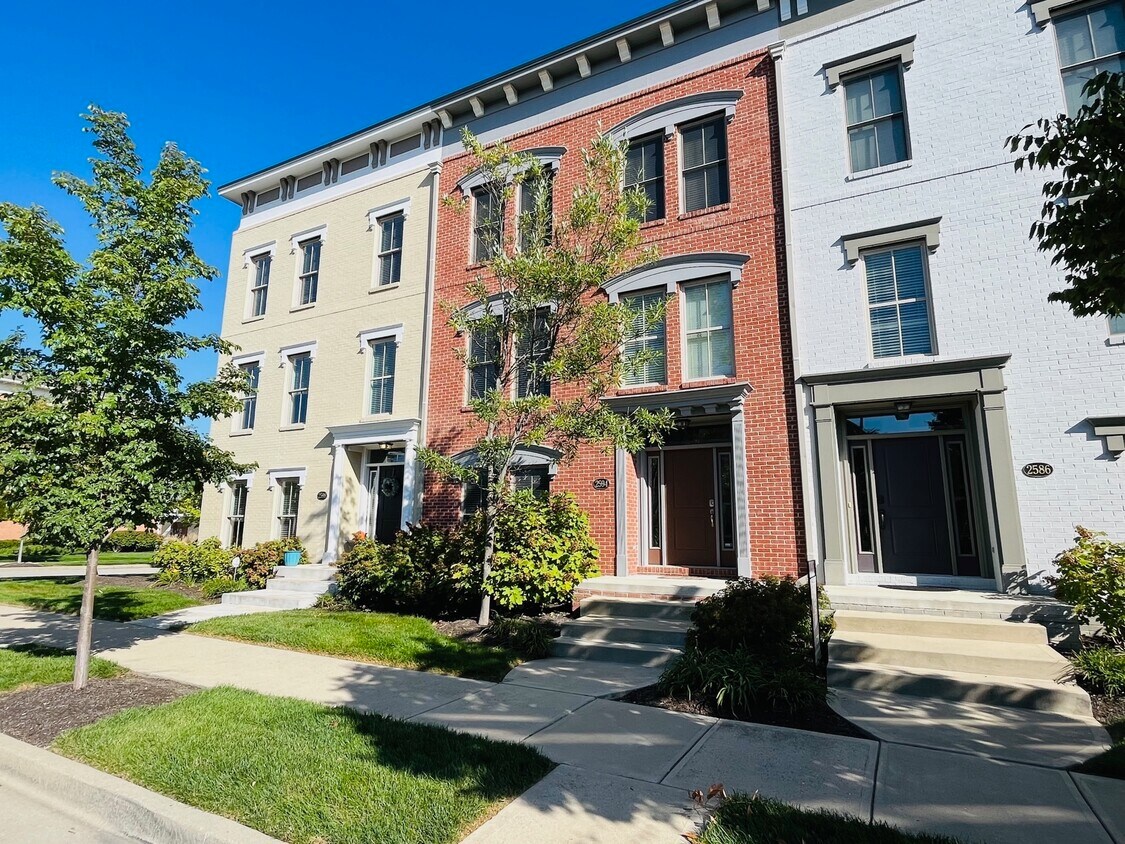 2594 Congress St, Carmel, IN 46032 Condo for Rent in Carmel, IN