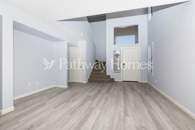 Building Photo - 3804 W Tonopah Dr