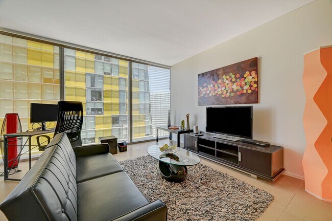Foto del edificio - Veer Towers 2010E- Stunning Strip/City Views from this 1bd/1ba, Fully Furnished Residence