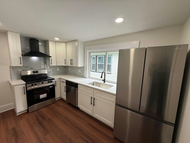 Foto del edificio - 1326 W 110th St